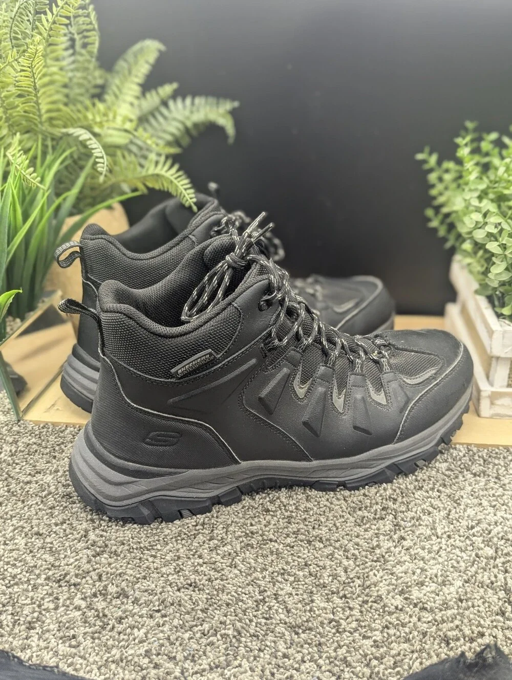 Skechers very nice